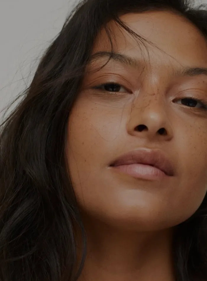 Frizz Tamed, Shine Restored